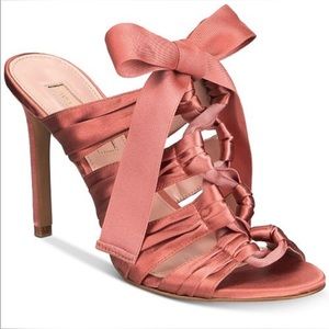 💕 Avec Les Filles- Janelle satin heels